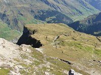 P1060968  Blick zurück auf das Mittaghorn! Unten noch Hinterrhein.